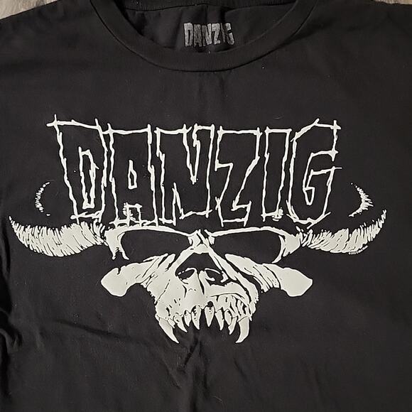 Y2K Danzig Skull Logo T Shirt Black Giant Tee Misfits Punk Band Size L - Picture 2 of 4